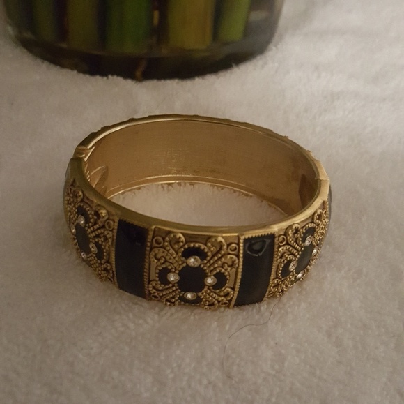 Bangle 🎁 - Picture 3 of 4